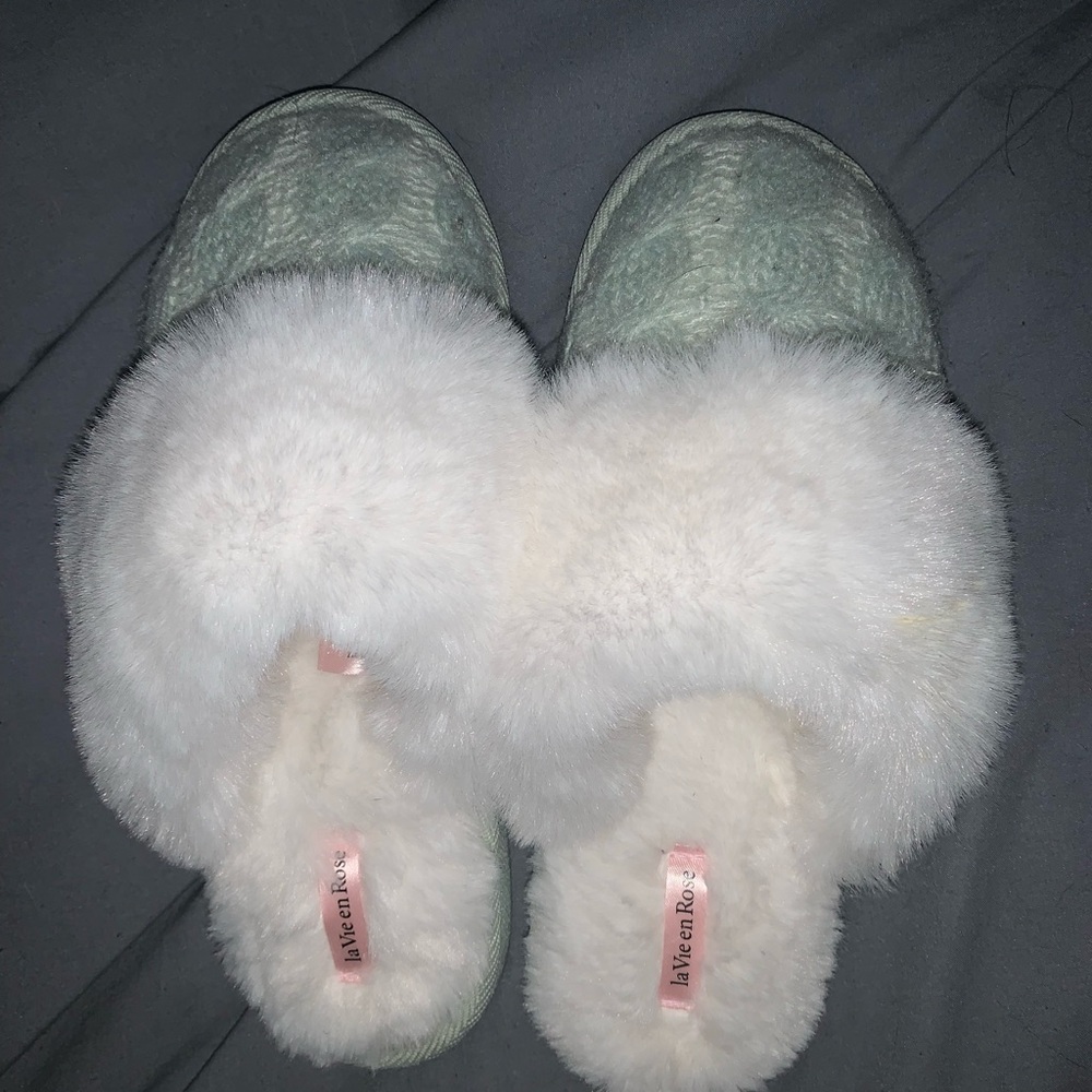 La Vie en Rose Faux fur Slippers